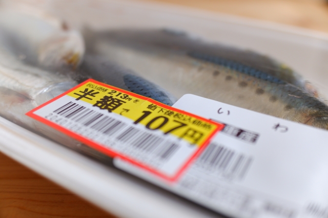 ラベルが貼られている生鮮食品