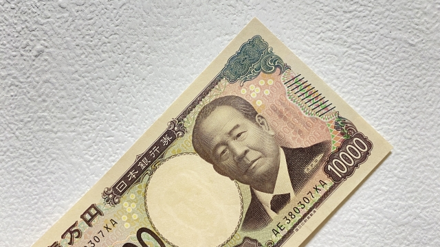 現金一万円札